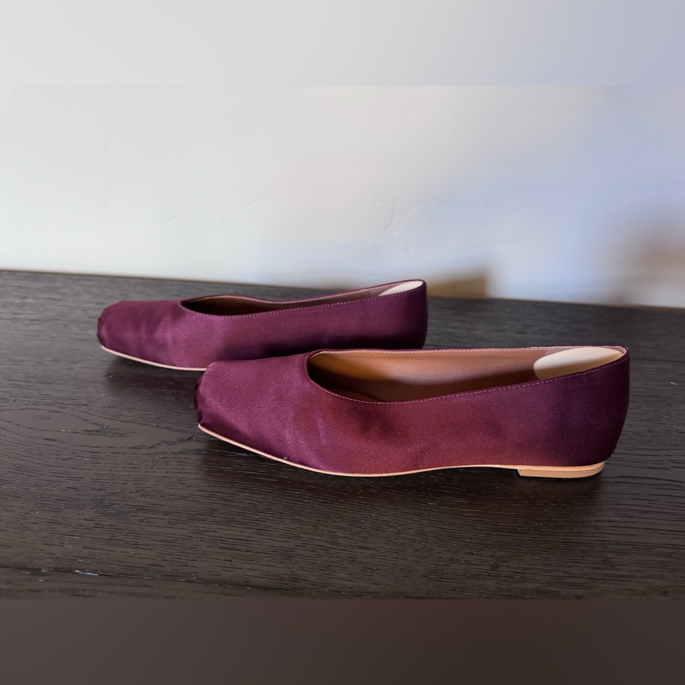 Reformation Mikayla Ballet Flat in Ruby Satin Size 7 - Picture 3 of 5